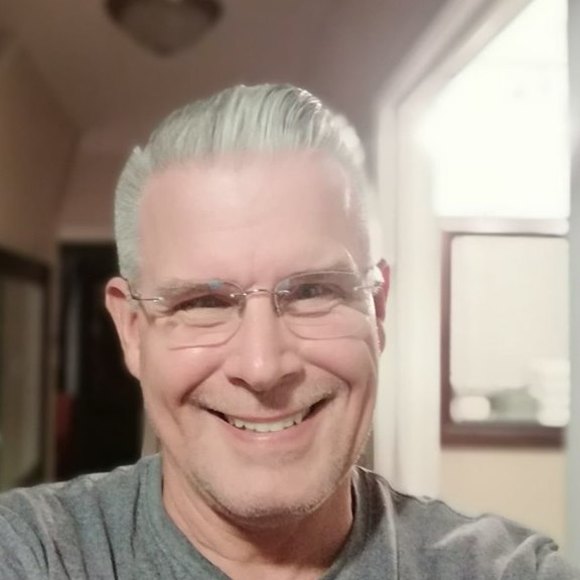 Meet your Posher, Brad - Picture 1 of 1